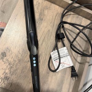 Black Bio Ionic Curling Iron